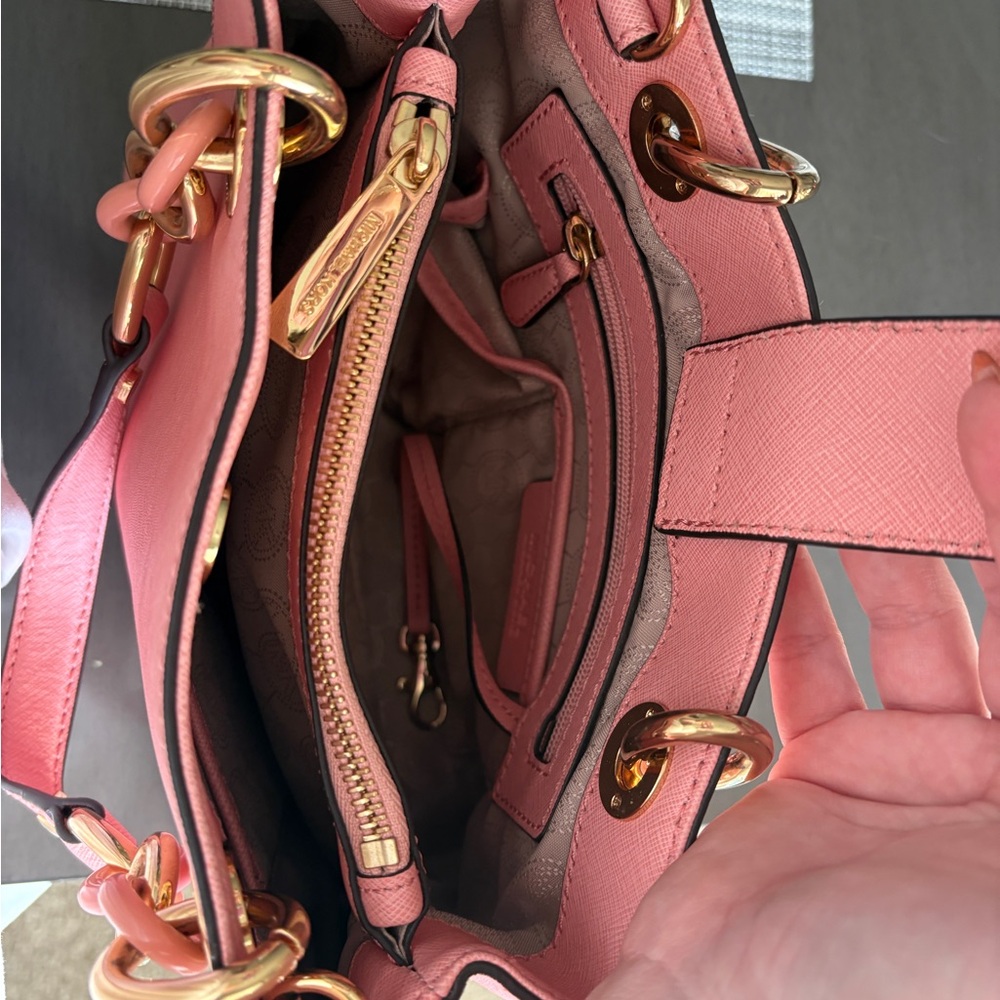 LIKE NEW- Michael Kors Pink Shoulder Bag with Gold Accents - Picture 8 of 12